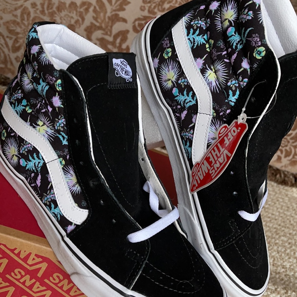 Vans Sk8-Hi Paradise Floral Black/True White Men’s - Picture 9 of 16